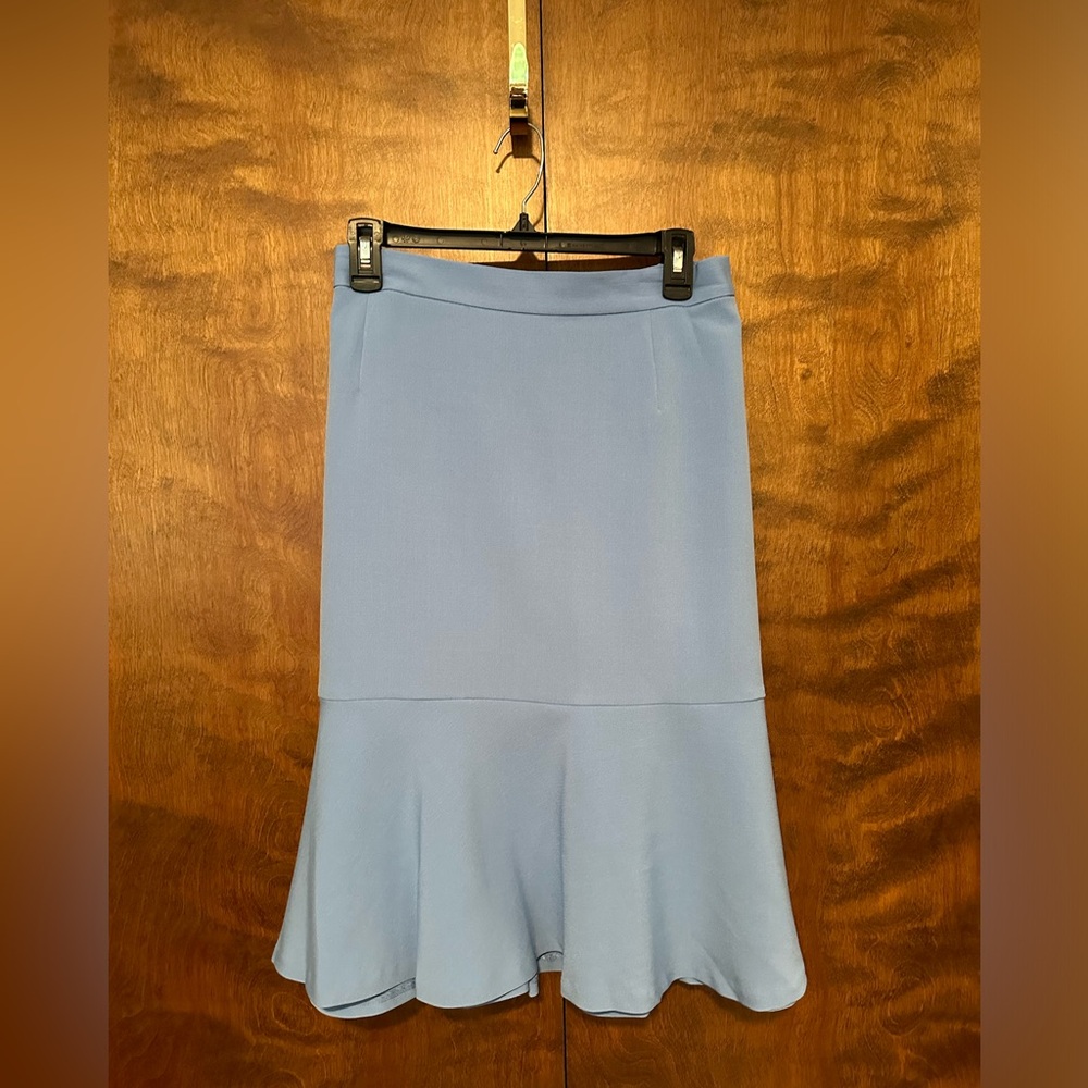 Le Suit Blue Skirt Set with White Trim - Picture 9 of 16